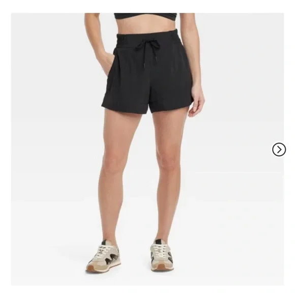 Black All In Motion Shorts Size L - Picture 2 of 6